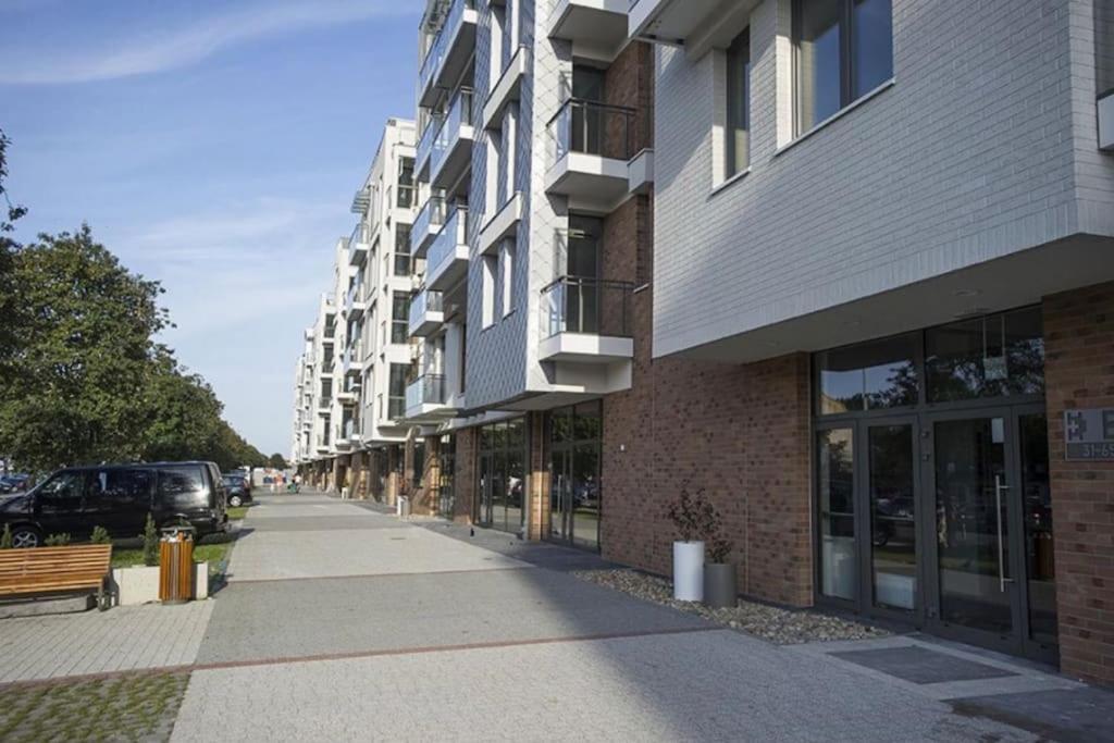 Garden Gates - Luxury Apartment In The Heart Of Gdansk Old Town מראה חיצוני תמונה